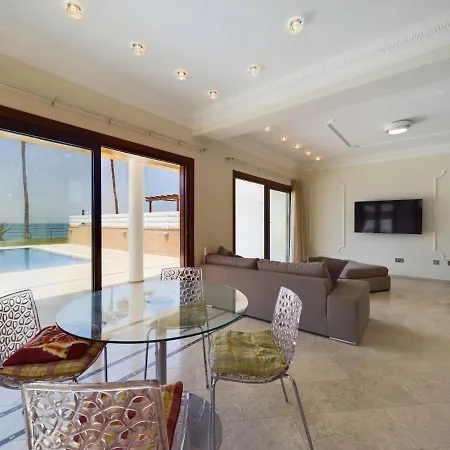 Villa Amazing Frontline Larnaca